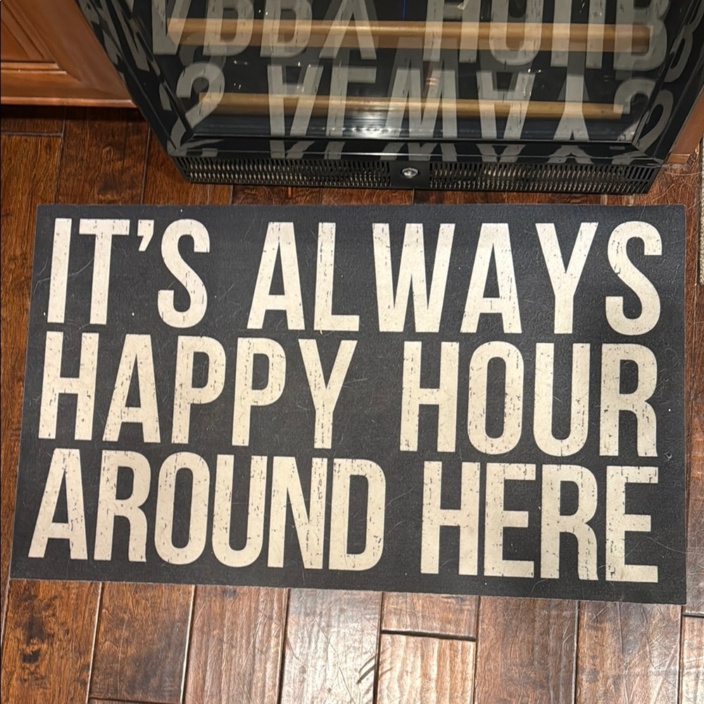 NWT It’s Always Happy Hour Doormat
